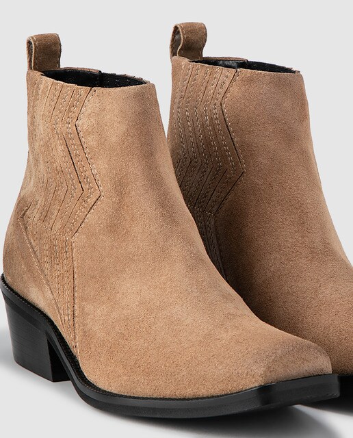 botines color camel