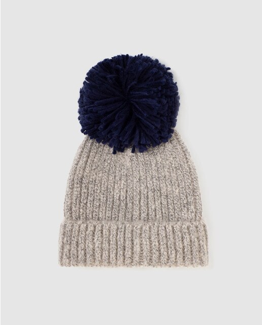Gorro cinzento com pompom · Easy Wear · El Corte Inglés