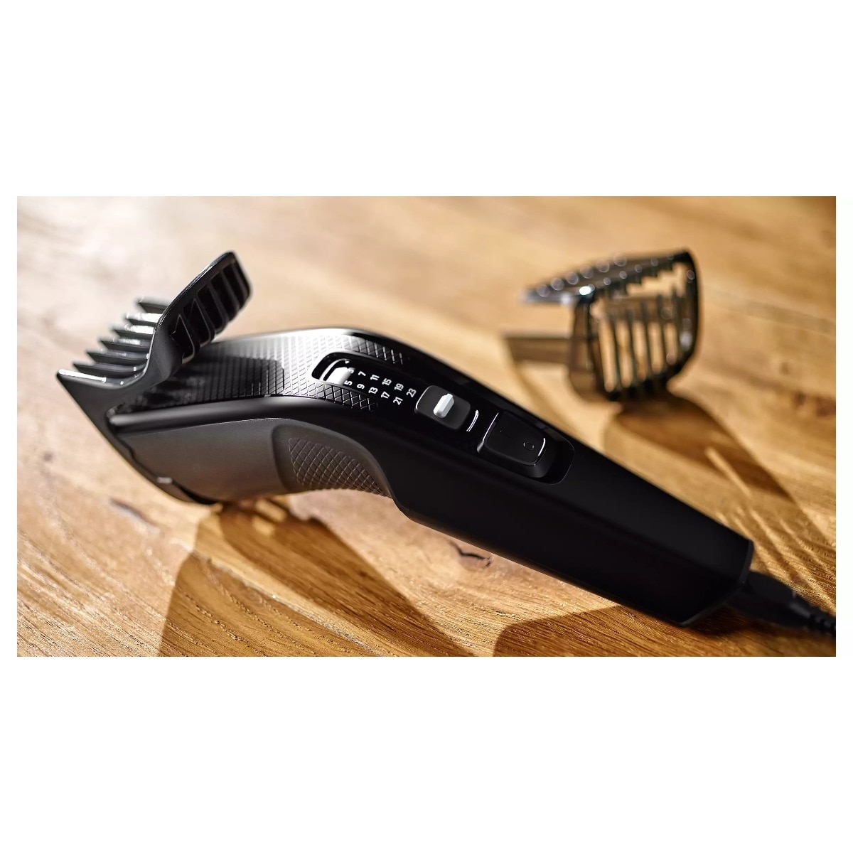 Aparador de Cabelo Philips HC3510/15 - Lâminas Aço Inoxidável, Pente para a Barba e Uso com Cabo - Preto Preto-12