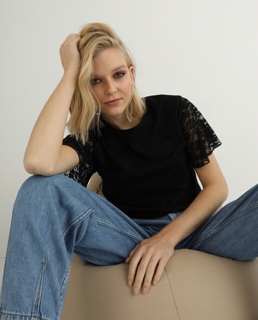 Top de mujer cuello caja manga corta