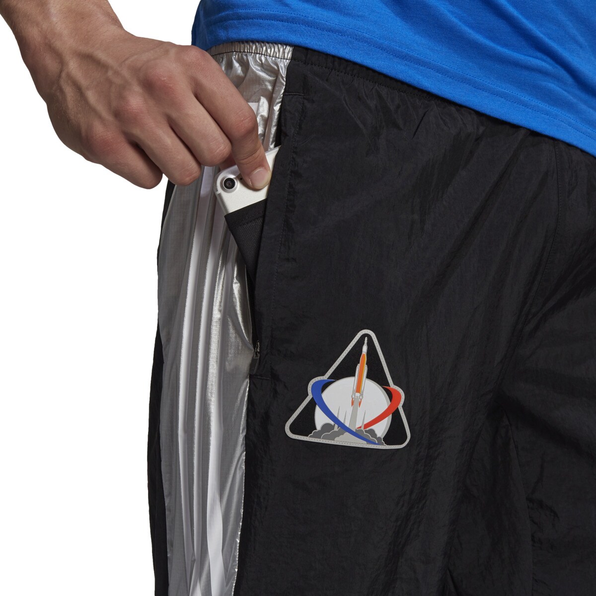 Pantalón de hombre Own The Run Space Race adidas · El Corte Inglés