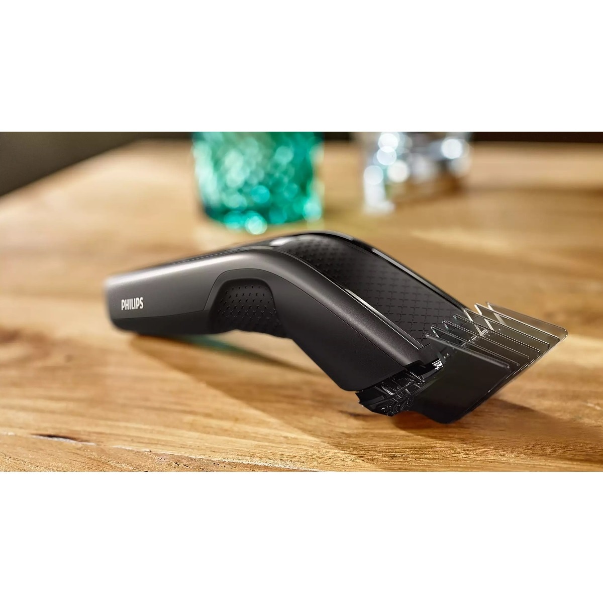 Aparador de Cabelo Philips HC7650/15 - Pente para Barba de 3 Dias, Uso com e sem Cabo. Autonomia 90 min, Bolsa Premium, Tesoura e Pente - Preto e Cinza 8
