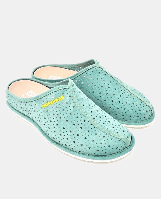 Zapatillas de casa de mujer Nordikas en verde menta con detalle troquelado  · Nordikas · El Corte Inglés
