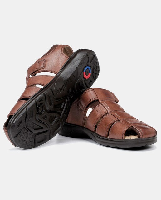 Sandalias de hombre Fluchos en piel de color marrón · Fluchos · El Corte  Inglés