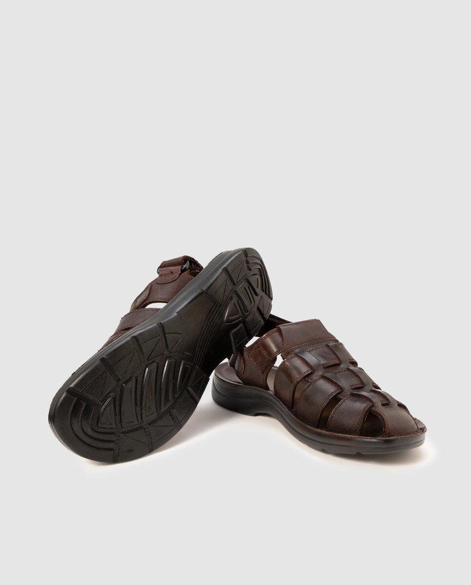 Sandalia cerrada de piel con piso de goma · Unit · Hipercor