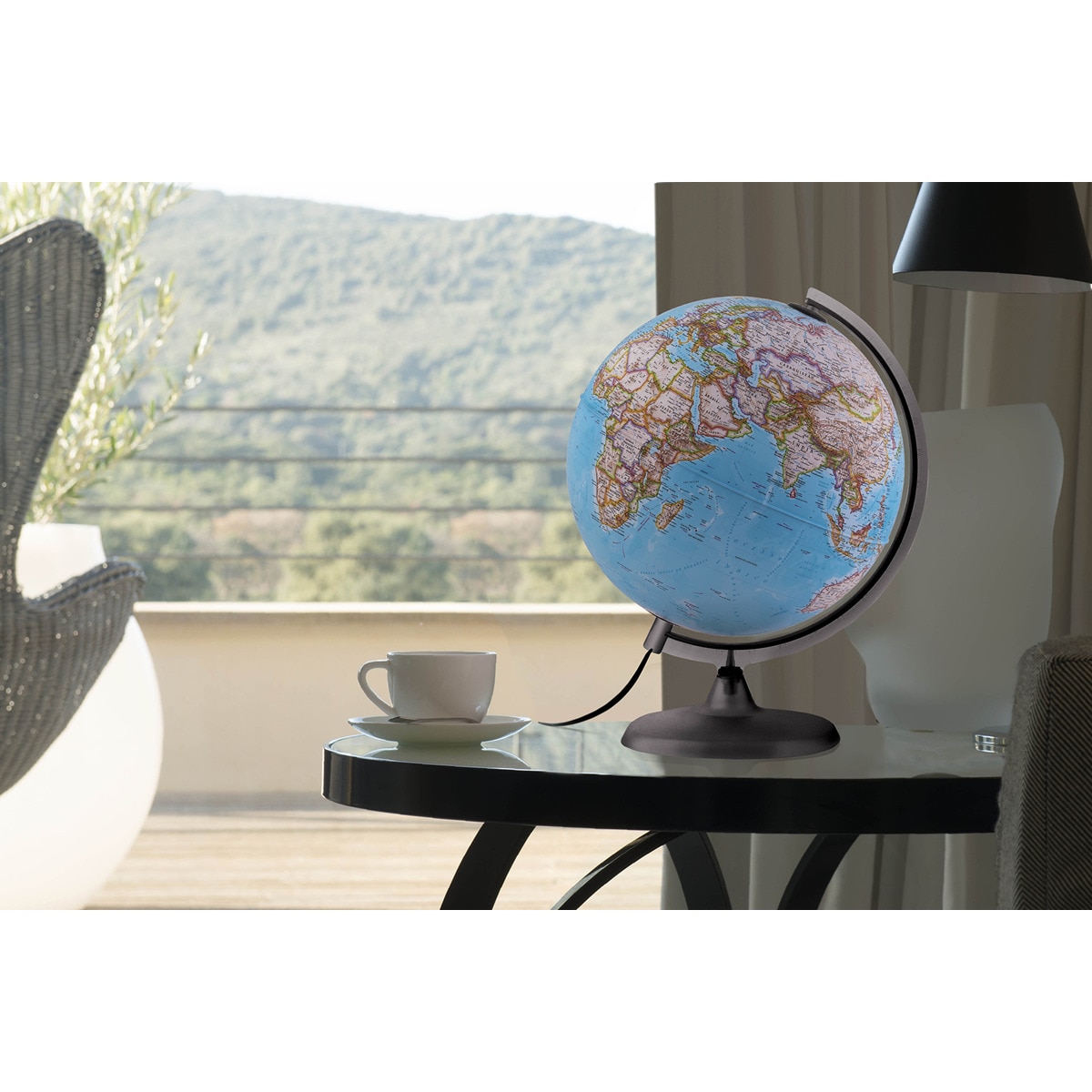 Globo Terrestre com Luz 4