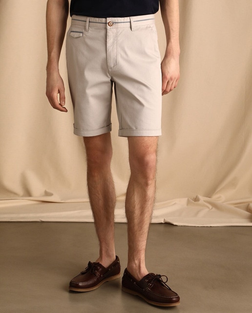 Imagen 0 de Bermuda de hombre beige