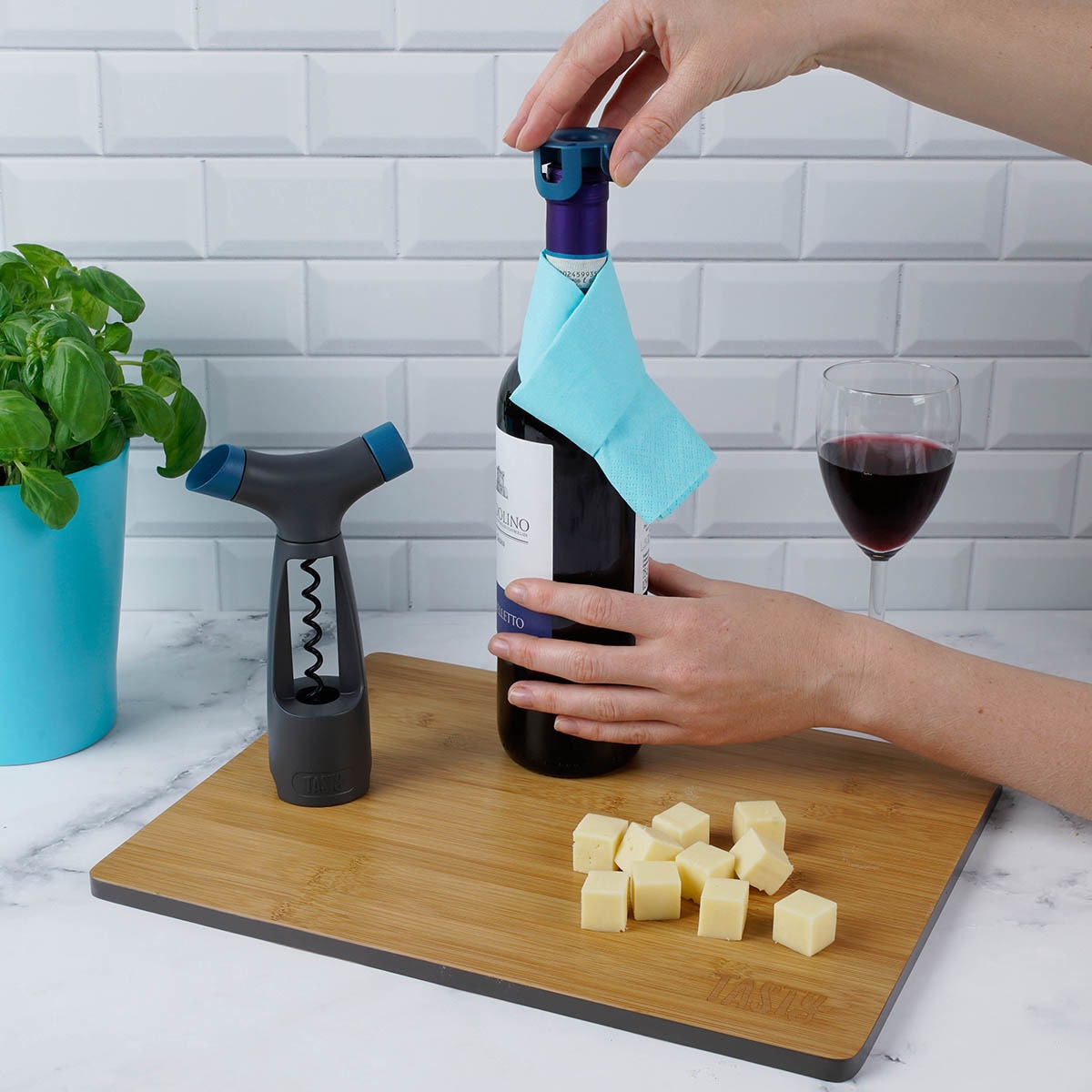 Sacacorchos multifuncional Tasty Gris-5