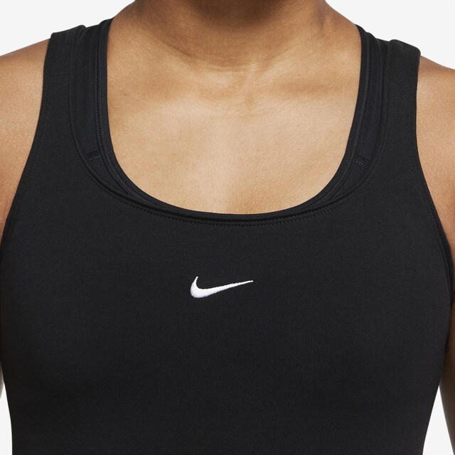 Camiseta de mujer Sportswear Essential Nike · El Corte Inglés