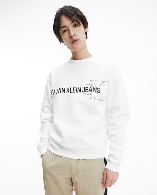 Sudadera de hombre oversized con algodón orgánico blanca con cuello redondo  · Calvin Klein Jeans · El Corte Inglés