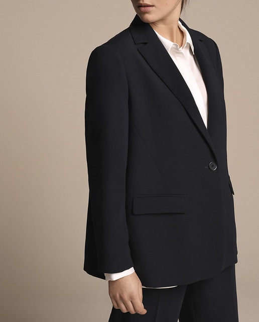 Imagen 0 de Blazer de mujer talla grande con cierre de botón