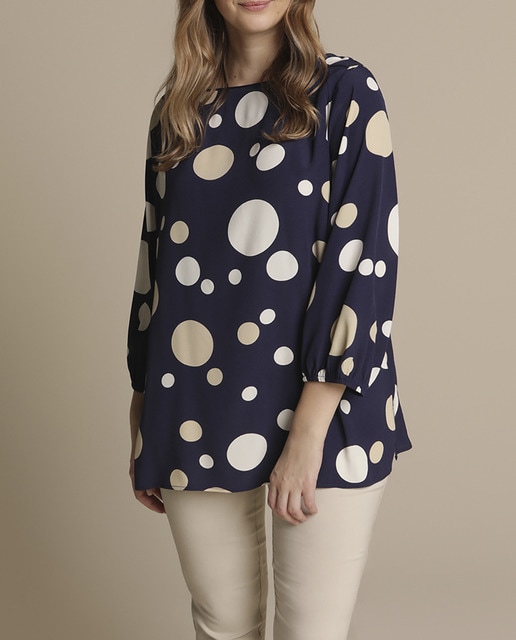 Imagen 0 de Blusa larga de mujer talla grande con lunares