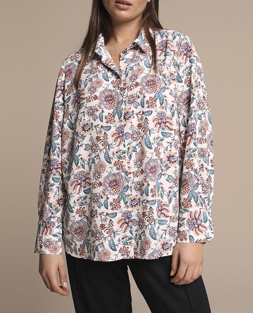 Imagen 0 de Camisa de mujer talla grande con estampado multicolor