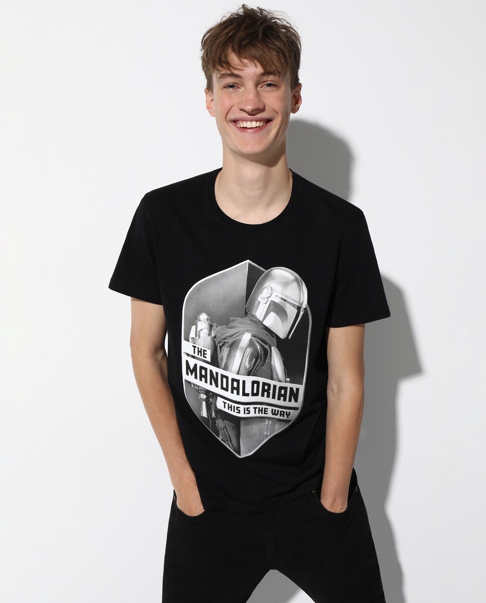 Camiseta de hombre negra THE MANDALORIAN de manga corta · Easy Wear · El  Corte Inglés