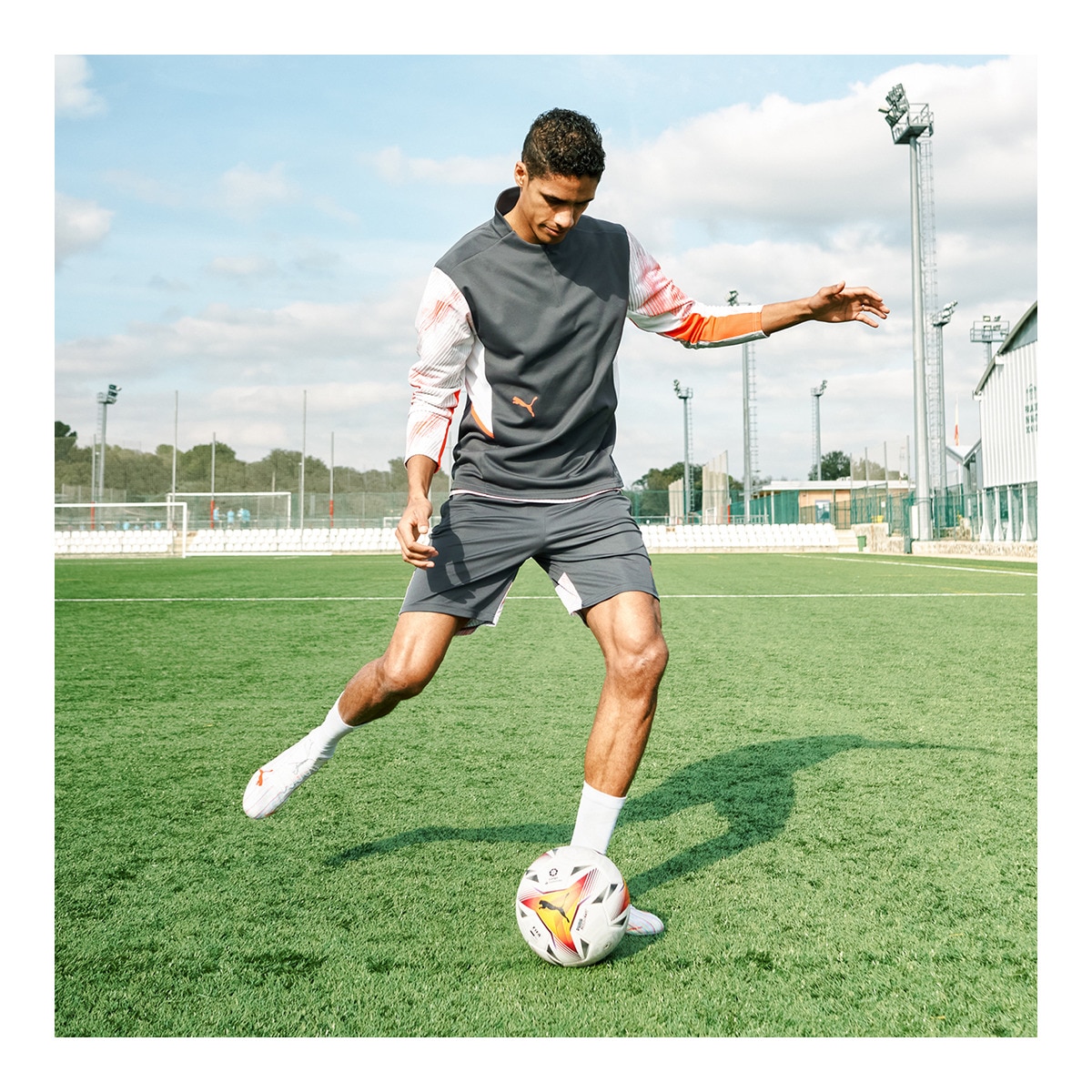Balón de fútbol LaLiga 1 2021-2022 Accelerate Quality Puma · El Corte Inglés