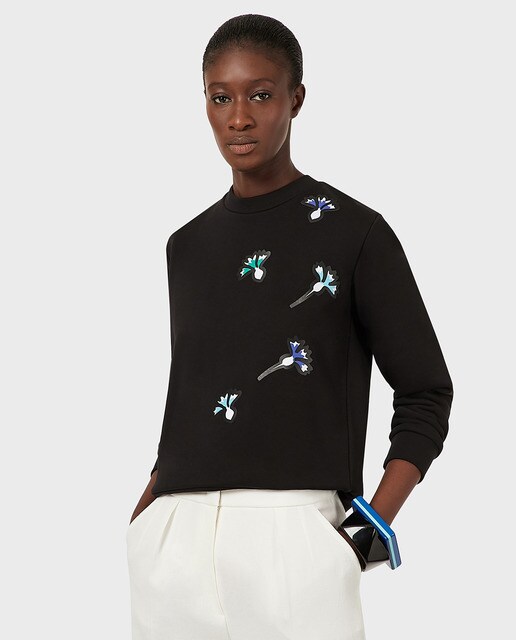 Sudadera de mujer negra con apliques · Emporio Armani · El Corte Inglés