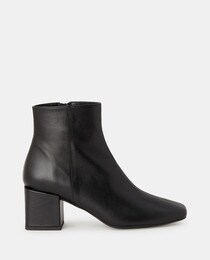 Botines de mujer en piel de color negro