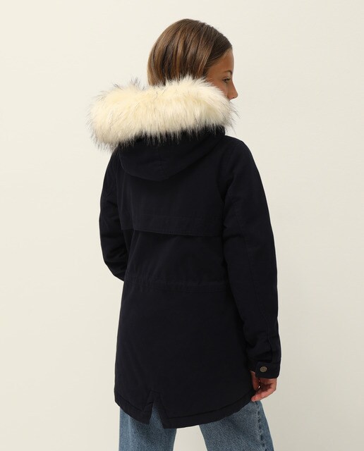 parka coreana con capucha