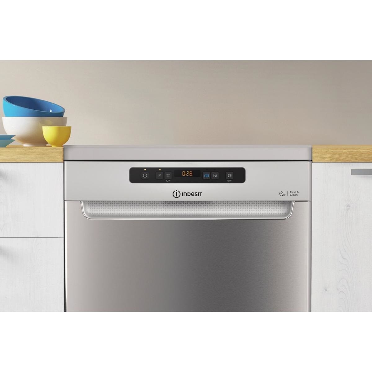 Máquina de Lavar Loiça Indesit DFO 3T133 A F X de 14 Talheres, 3ª Bandeja e de 60 cm - Inox Inox-6