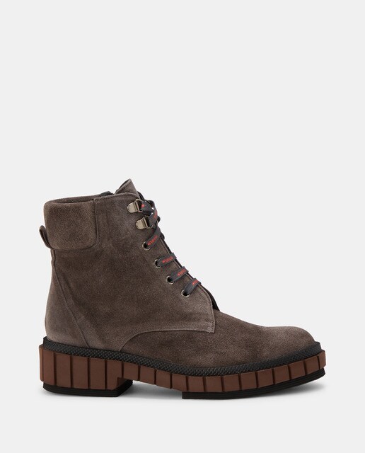 Botas de mujer en piel de color gris · Patricia · El Corte Inglés
