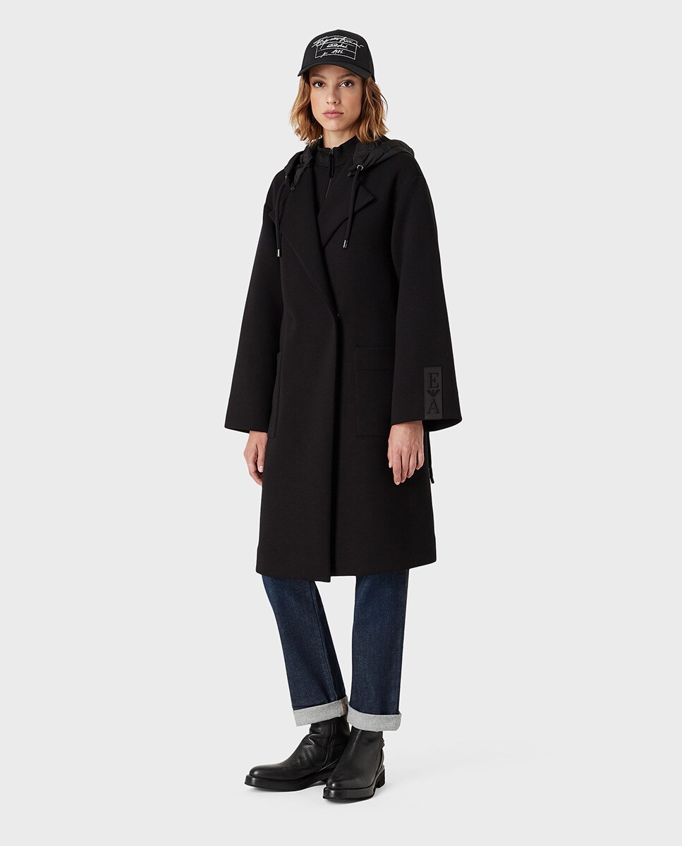 Abrigo de mujer efecto neopreno negro · Emporio Armani · El Corte Inglés