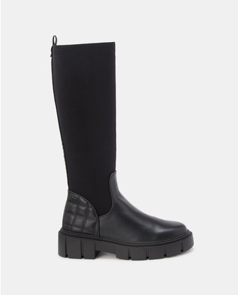 Botas de mujer Mustang de color negro con caña strech · Mustang · El Corte  Inglés