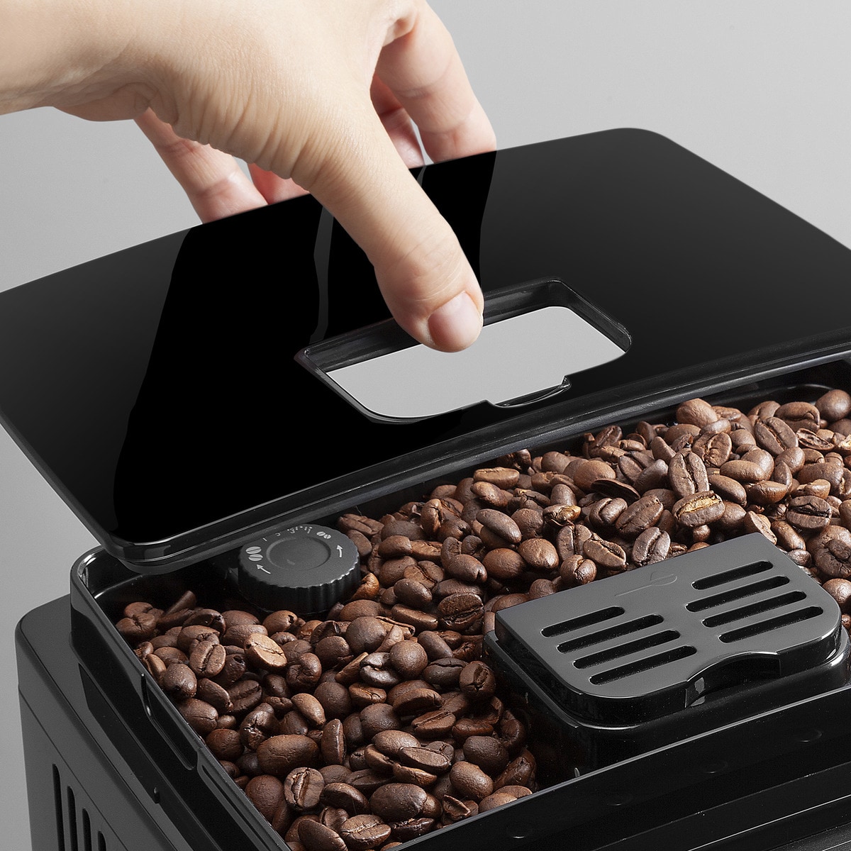 Cafetera Superautomática De'Longhi Magnifica S ECAM21.112.B con molinillo incorporado Negro-8