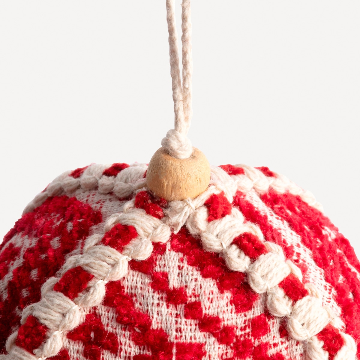 Bola com Motivos Geométricos Vermelho-2