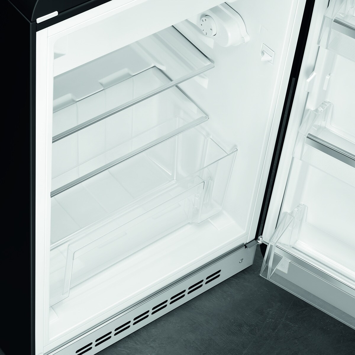 Recondicionado - Grade A - Frigorífico de 1 Porta Smeg Anni 50 FAB10RBL5 Estático com Dobradiças à Direita e de 97 cm - Preto Polido Preto-8