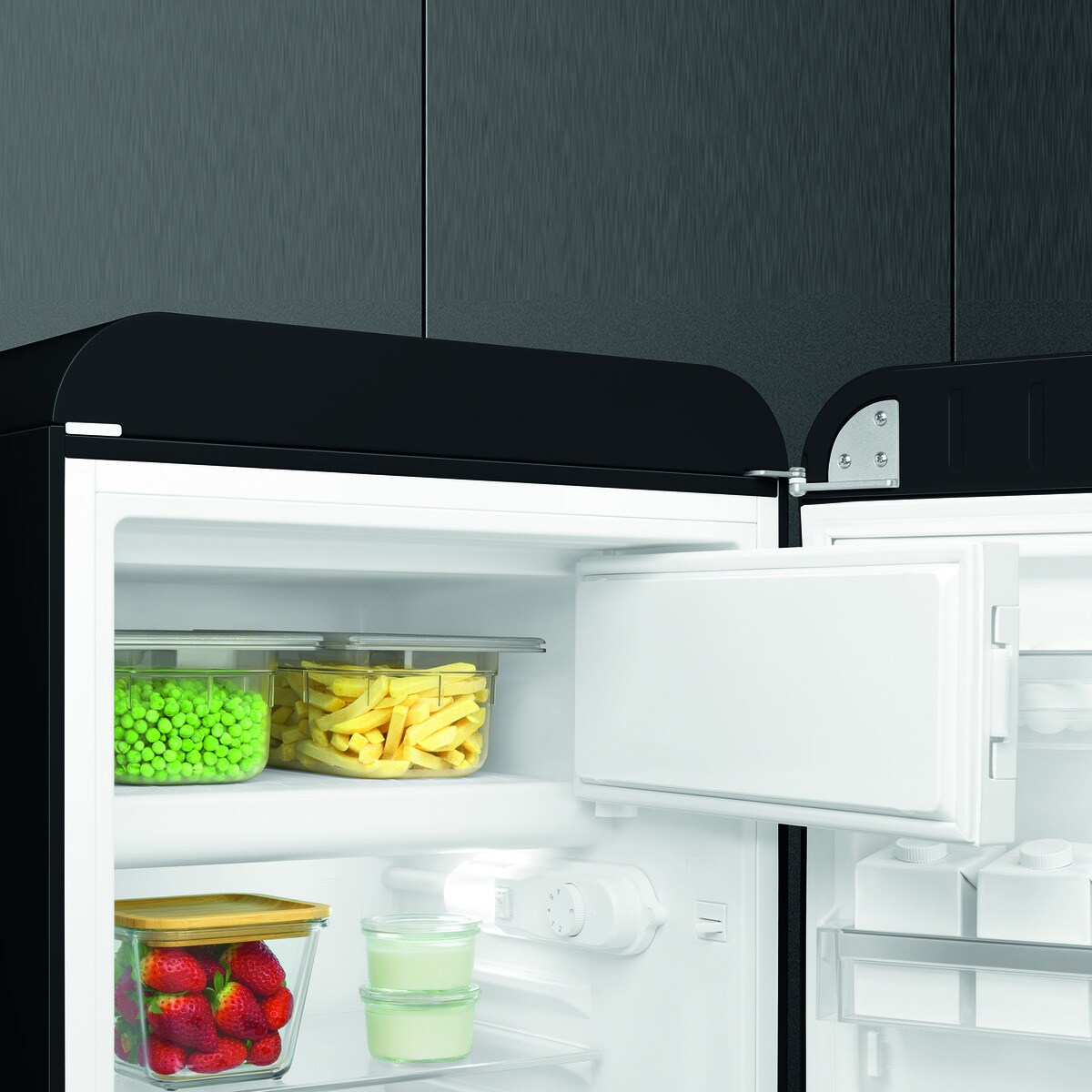 Recondicionado - Grade A - Frigorífico de 1 Porta Smeg Anni 50 FAB10RBL5 Estático com Dobradiças à Direita e de 97 cm - Preto Polido Preto-12