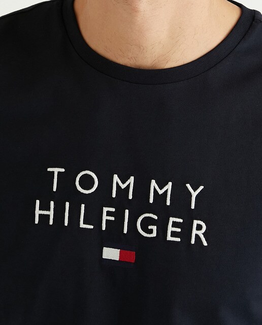 Camiseta de hombre logo bordado azul marino · Tommy Hilfiger · El Corte  Inglés