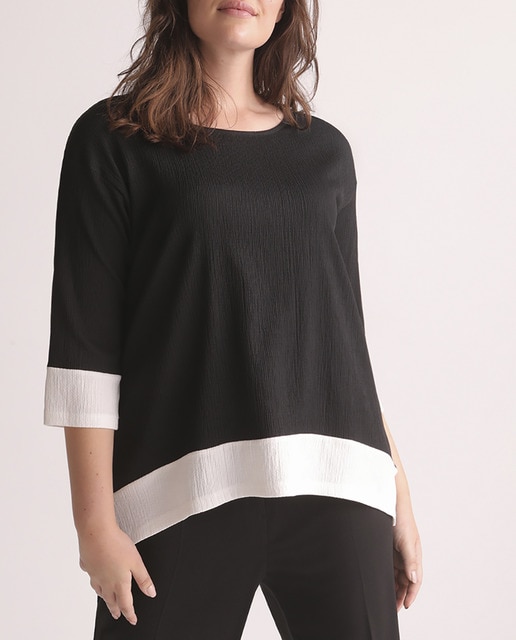 Imagen 0 de Camiseta de mujer talla grande con manga francesa y picos laterales