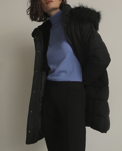 Imagen 0 de Plumífero largo de mujer con capucha con pelo