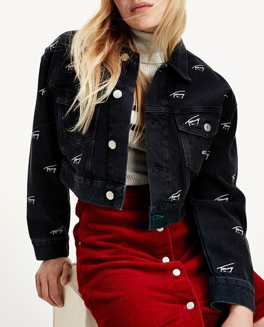 Imagen 0 de Cazadora vaquera de mujer cropped con detalles branding