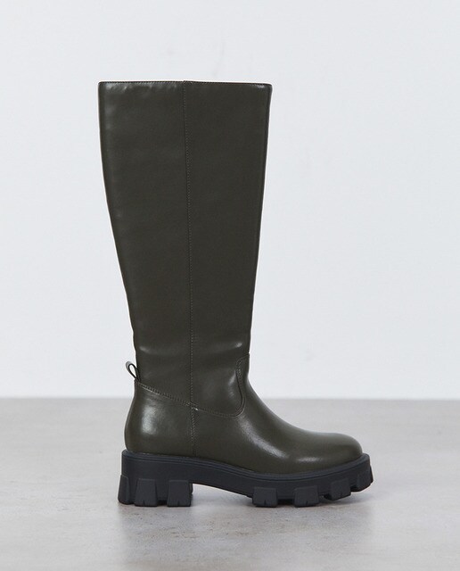 عازف البيانو سطح المظهر الخارجي شعار botas negras sfera -  advancedelectronics.org
