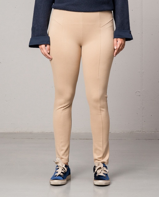 Imagen 0 de Legging con corte delantero