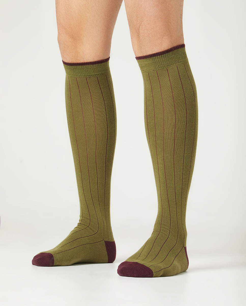 Meias altas caneladas com estrias Verde-escuro-2