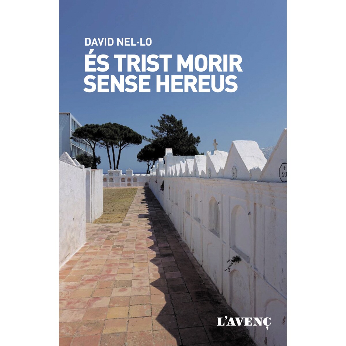 Imagem 0 de És trist morir sense hereus(Tapa blanda)