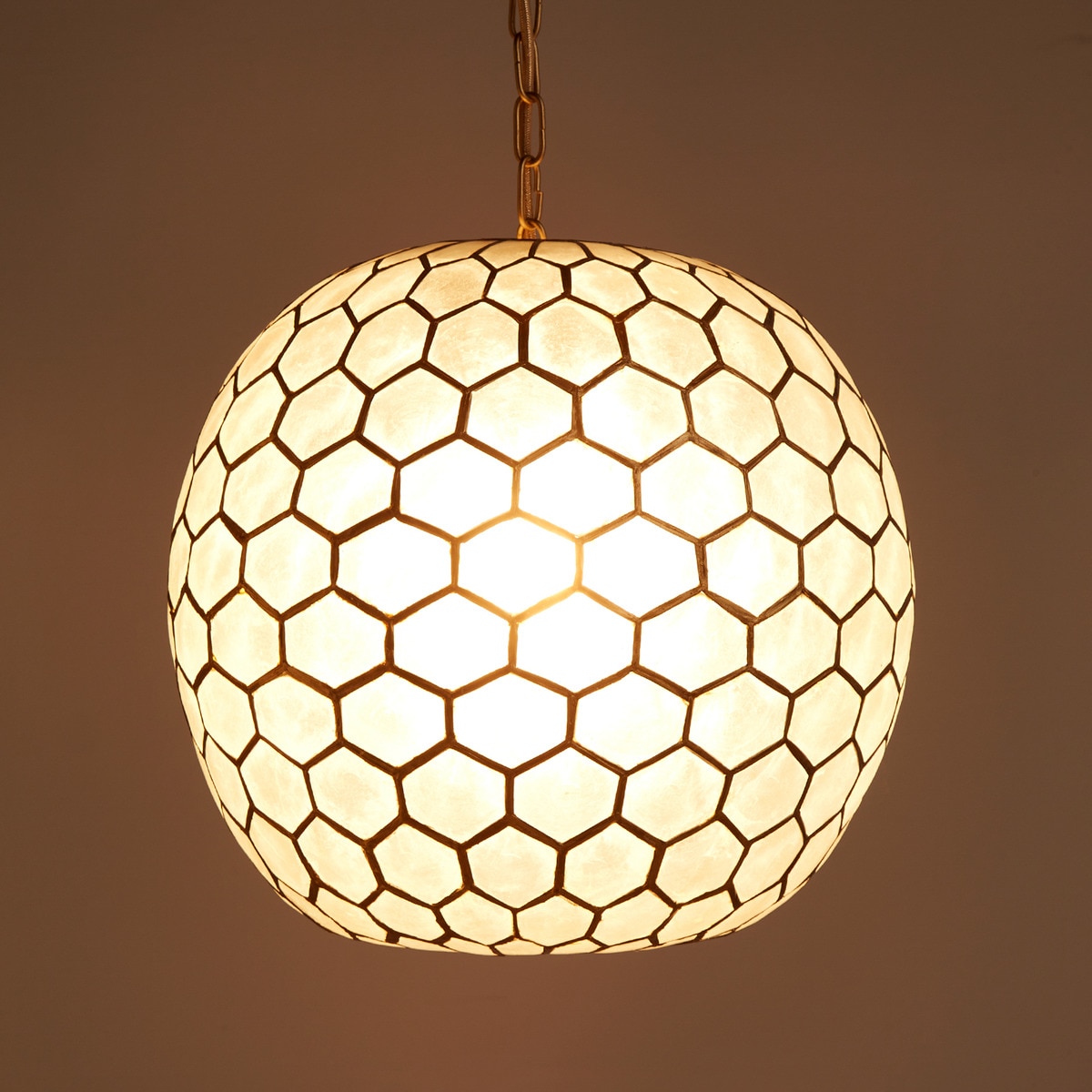 Lámpara de techo hexagonal en nácar Capiz El Corte Inglés Oro-2
