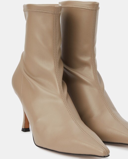 Botines de tacón de mujer de tejido elástico en color taupe · Ángel Alarcón  · El Corte Inglés