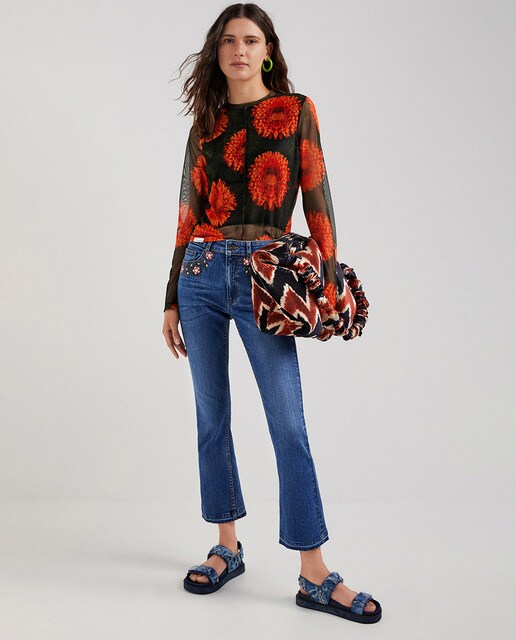 Camiseta de mujer en tul con estampado fotográfico de flores · Desigual · El  Corte Inglés