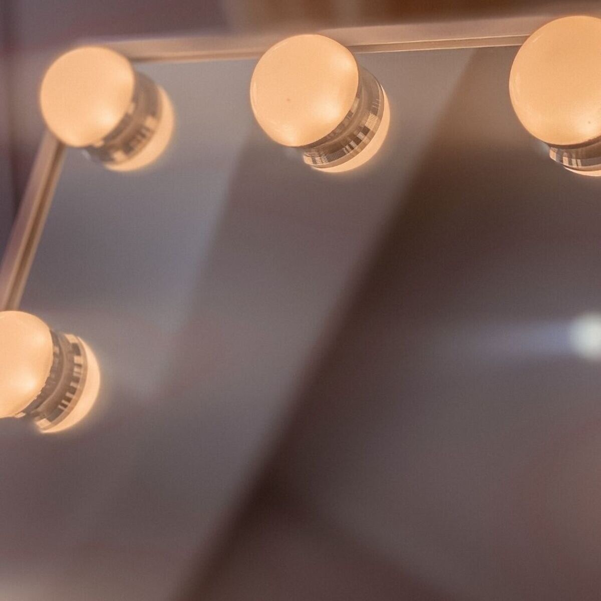 Espelho com Luzes Led Estilo Hollywood 12 Lâmpadas Led 3 Modos de Cores 5