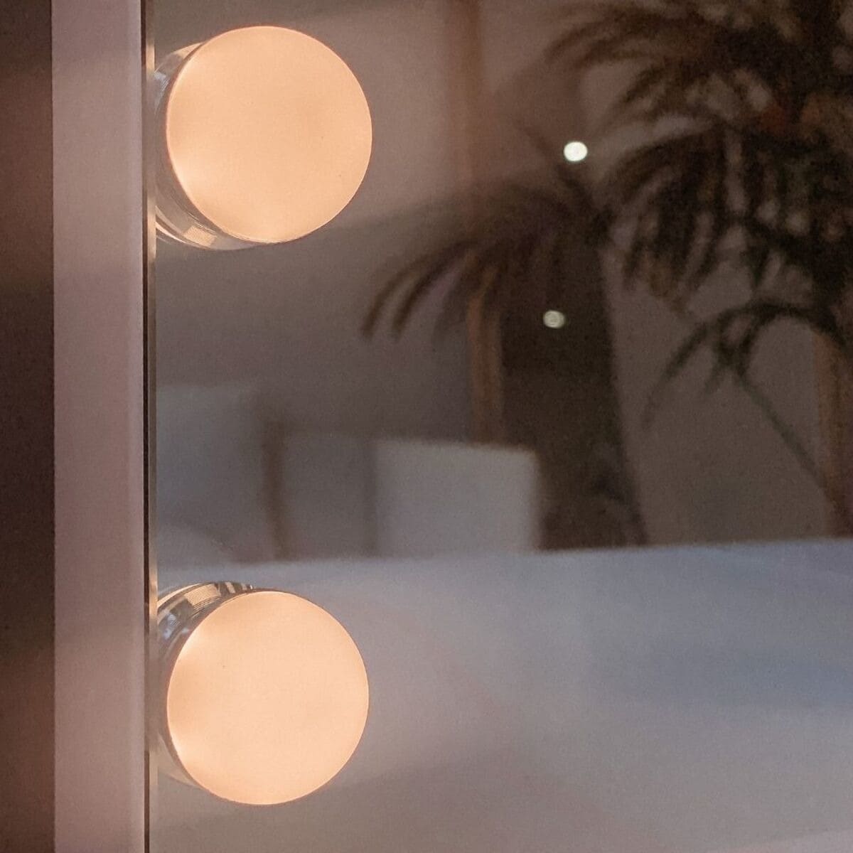 Espelho com Luzes Led Estilo Hollywood 15 Lâmpadas Led 3 Modos de Cores 7