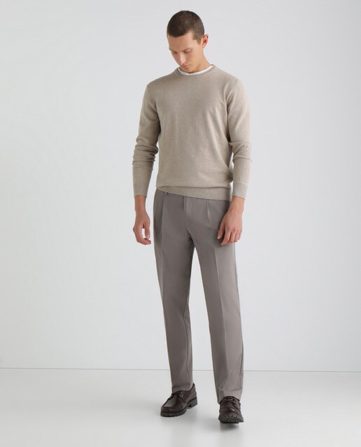 Comprar Pantalón chino de hombre con pinza · Unit · Hipercor