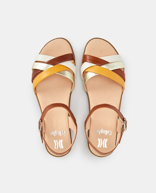 Sandalias planas de mujer en piel de color oro · Callaghan · El Corte Inglés