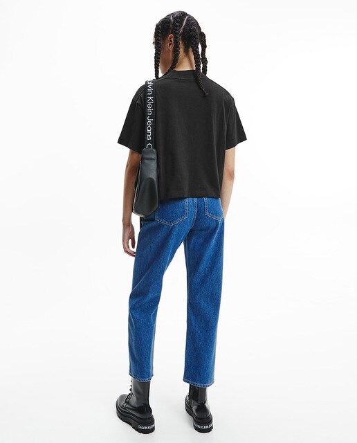 Camiseta de mujer relaxed de manga corta · Calvin Klein Jeans · El Corte  Inglés