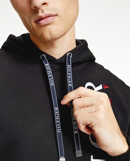 Sudadera de hombre negra con capucha · Tommy Hilfiger · El Corte Inglés