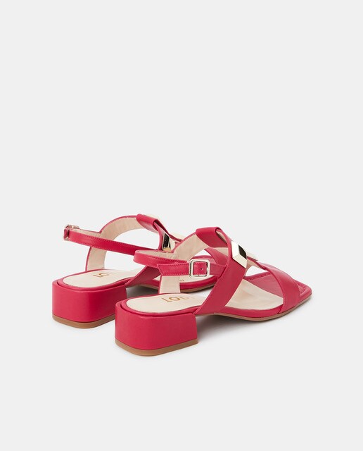 Sandalias planas con maxi tachas en piel de color fucsia · Lodi · El Corte  Inglés