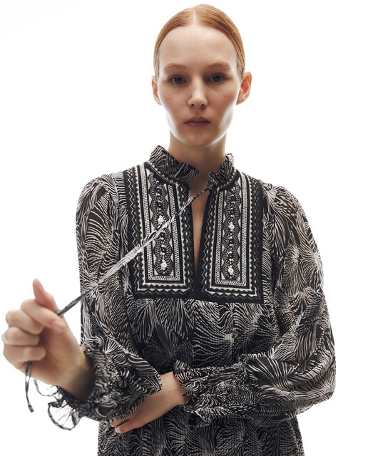 Vestido plisado pechera · Sfera · El Corte Inglés