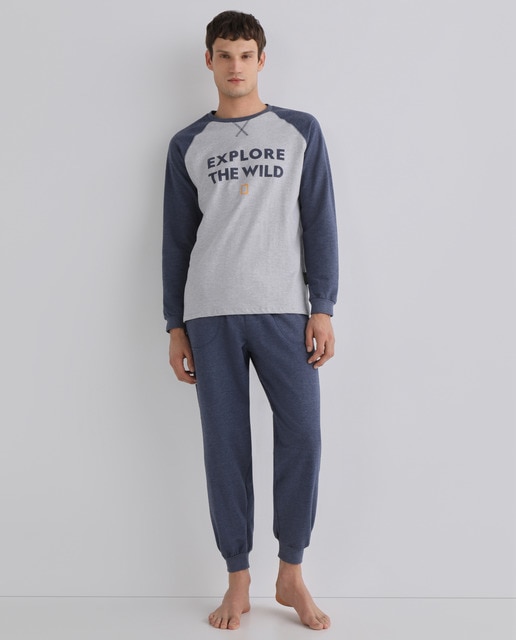 Pijama largo de hombre de felpa bicolor · Disney-Lic · El Corte Inglés
